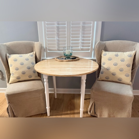 Set Pillows - Picture 2 of 4